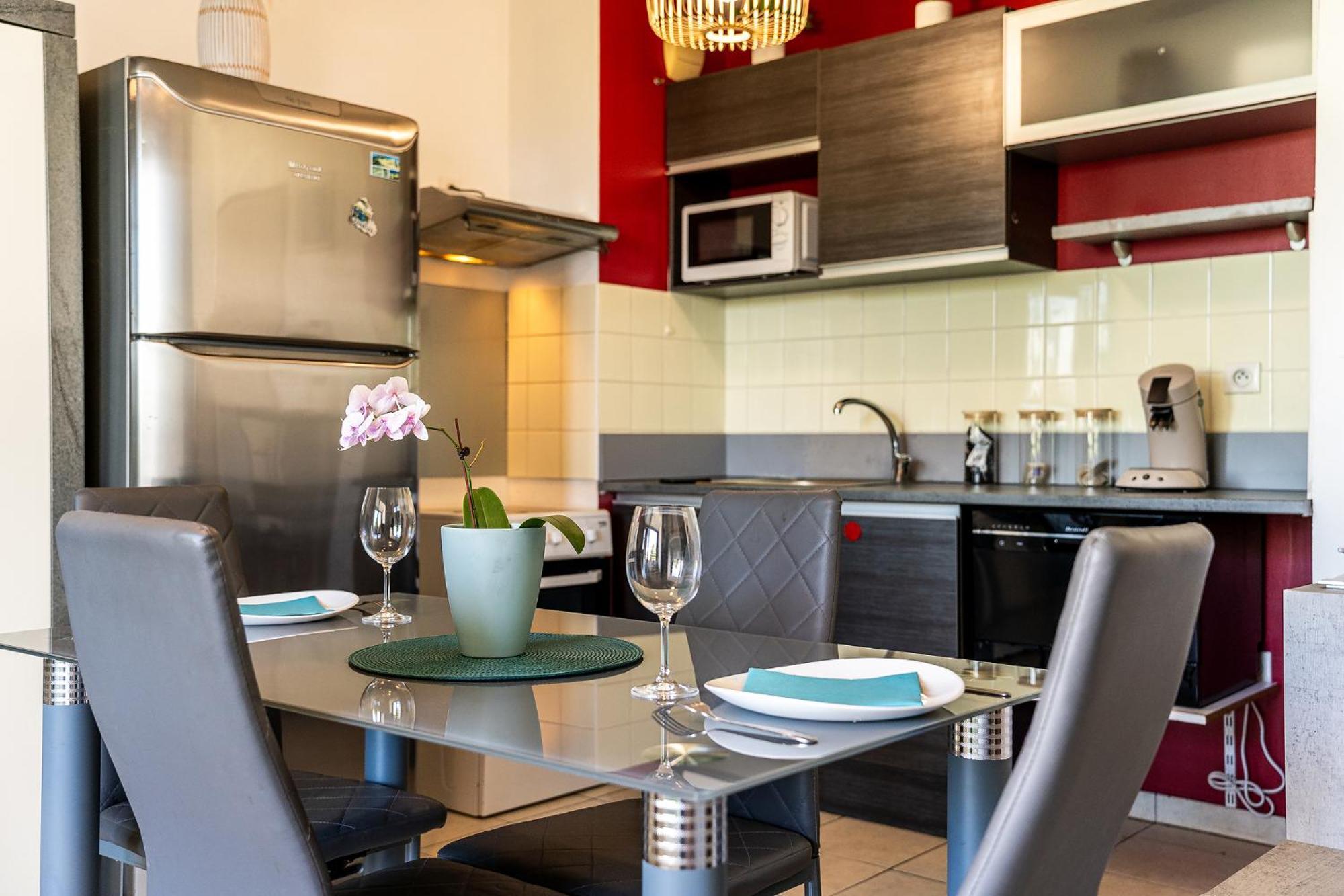Arrivee Autonome - Parking Interieur - Netflix Apartment แซงต์-เดอนี ภายนอก รูปภาพ